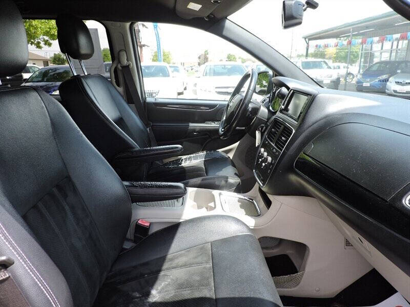2017 Dodge Grand Caravan SXT