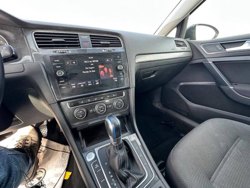 2019 Volkswagen e-Golf SE