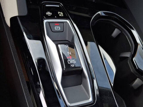 2025 Audi Q5 quattro Premium TFSI