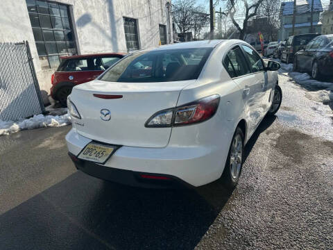 2011 Mazda MAZDA3 i Touring