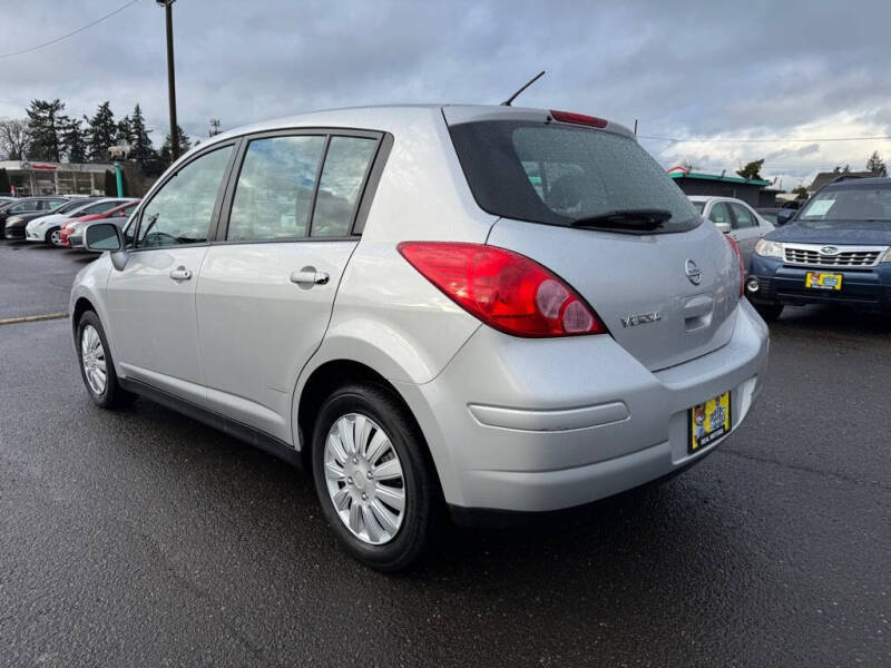 2010 Nissan Versa 1.8 S