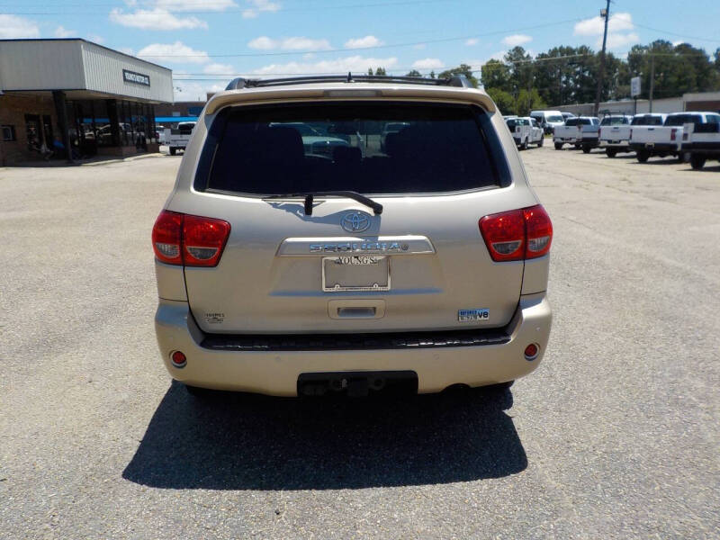 2016 Toyota Sequoia SR5
