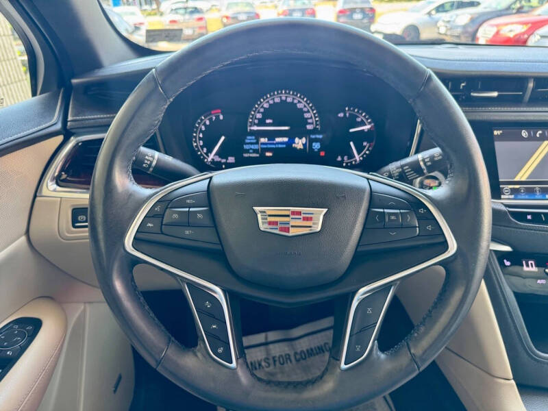2017 Cadillac XT5 Luxury
