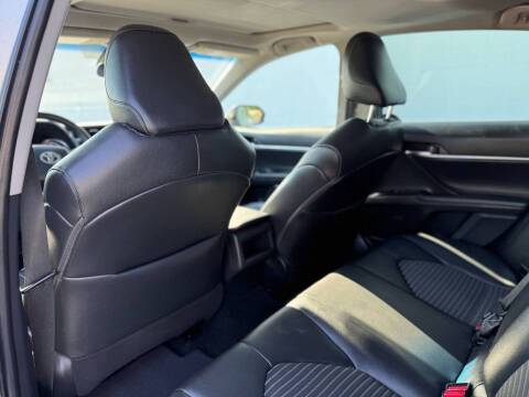 2018 Toyota Camry SE