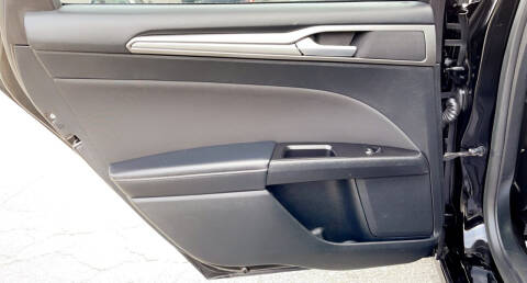 2017 Ford Fusion Hybrid SE