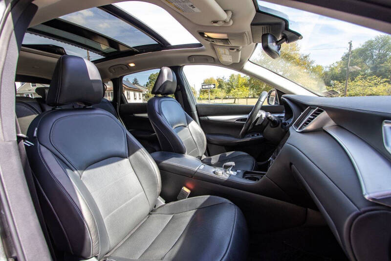 2019 Infiniti QX50 Essential