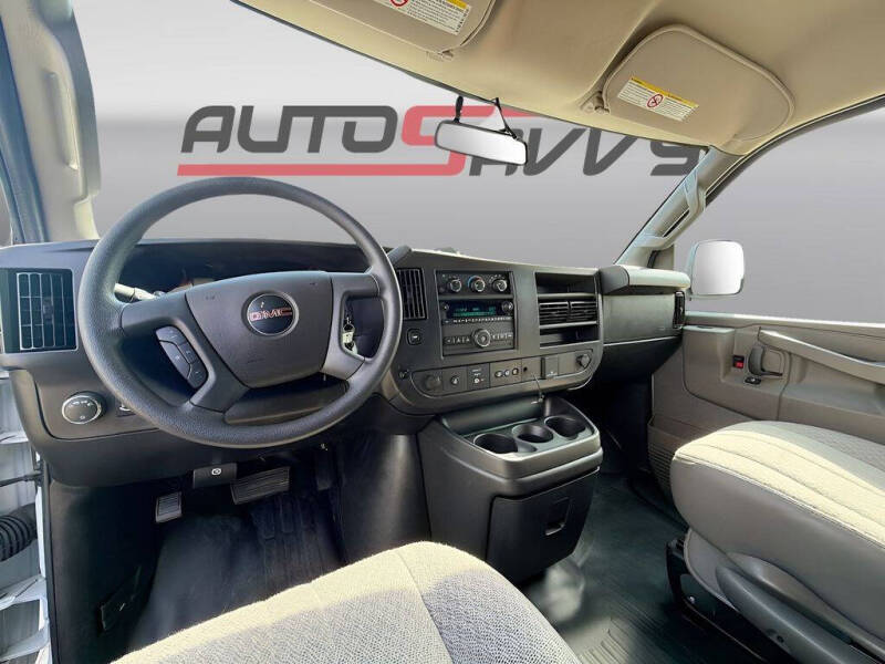 2025 Chevrolet Express 2500