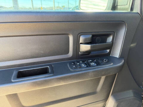 2017 RAM 1500 Express