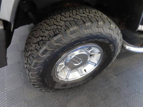 2005 HUMMER H2
