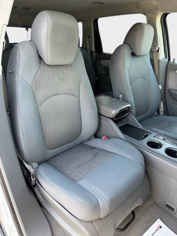 2015 Chevrolet Traverse LS