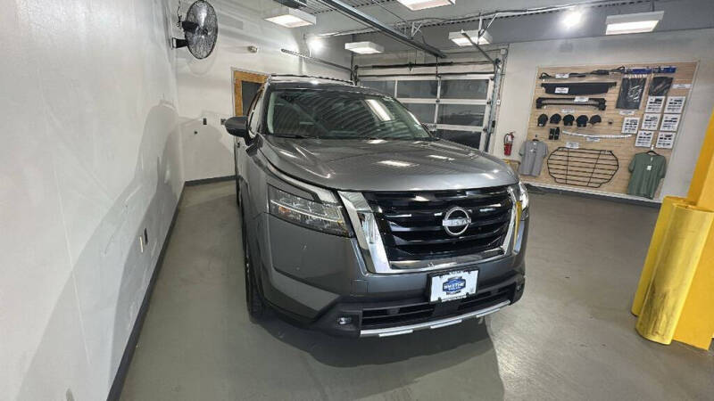 2022 Nissan Pathfinder Platinum