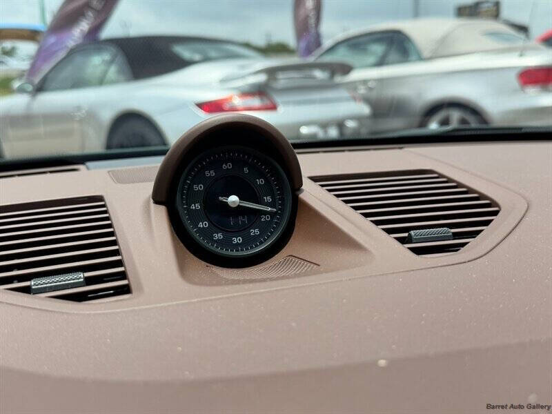 2026 Porsche 911 Carrera 4 GTS