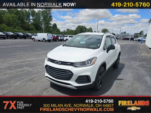 Used 2022 Chevrolet Trax LT with VIN KL7CJPSM0NB520548 for sale in Norwalk, OH