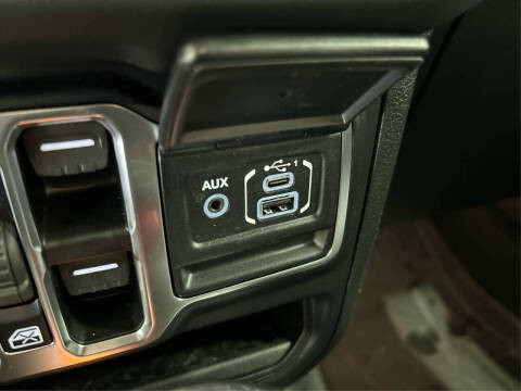 2026 Jeep Gladiator Sahara