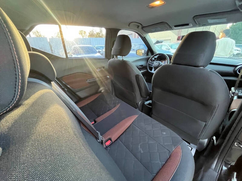 2018 Nissan Kicks SR