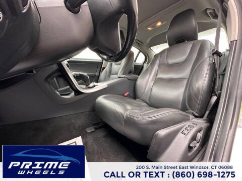 2015 Volvo S60 T5 Premier Plus