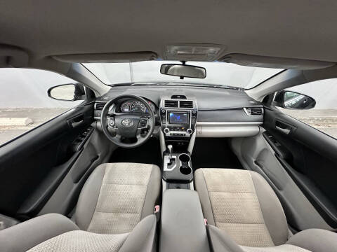 2012 Toyota Camry LE