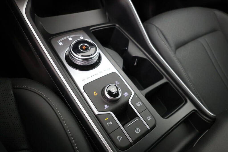 2024 Kia Sorento Hybrid EX