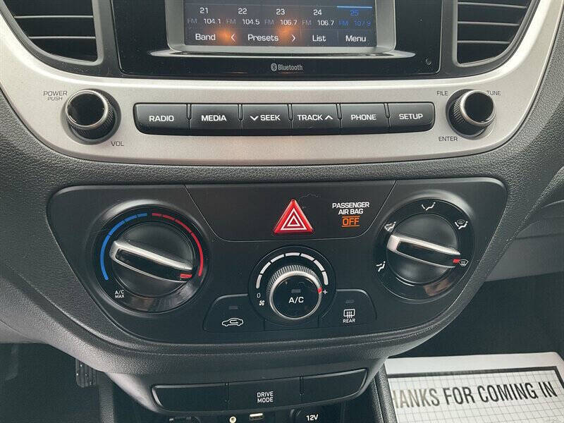 2021 Hyundai Accent SE