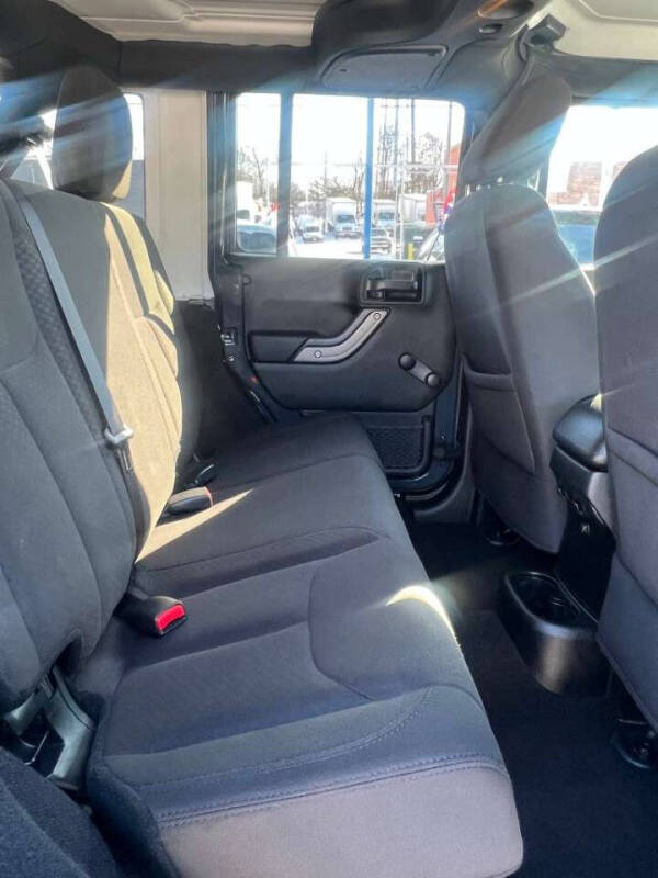 2017 Jeep Wrangler Unlimited Sport