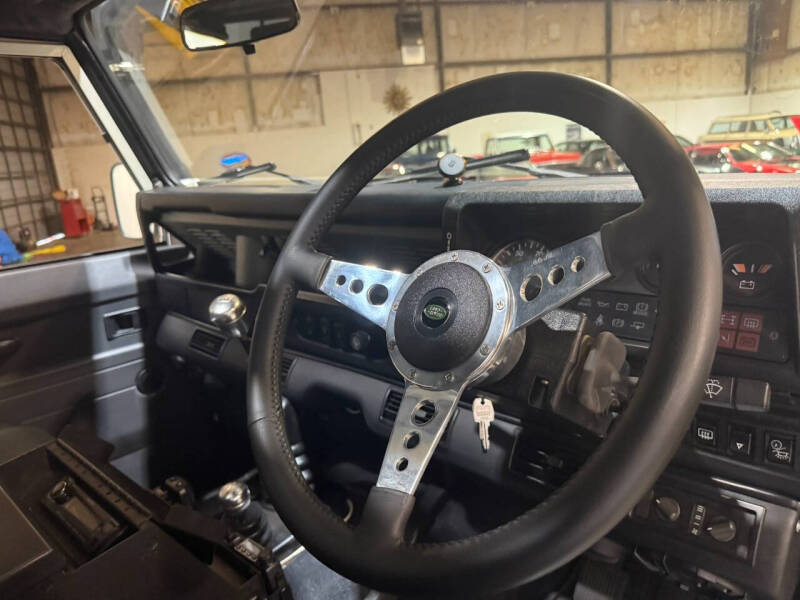 1990 Land Rover Defender