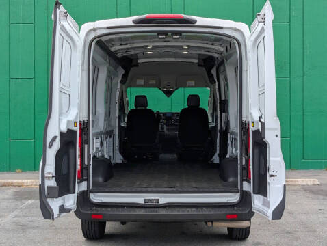 2025 Ford Transit 250