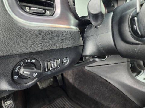 2017 Dodge Charger SXT