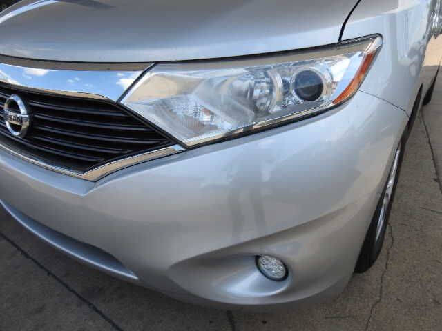 2017 Nissan Quest SV