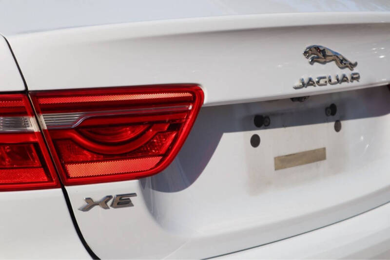 2017 Jaguar XE 25t Prestige