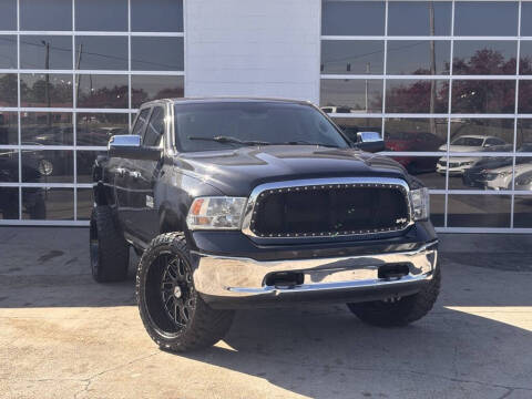 2016 RAM 1500 SLT