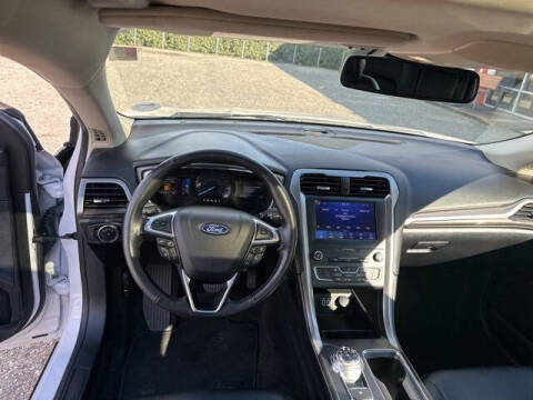 2020 Ford Fusion SEL