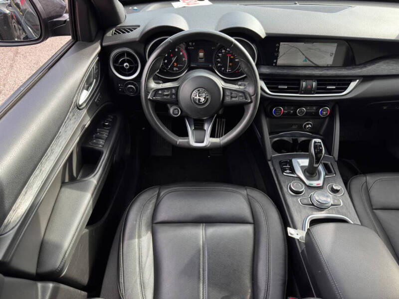 2022 Alfa Romeo Stelvio Sprint