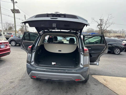 2022 Nissan Rogue SV