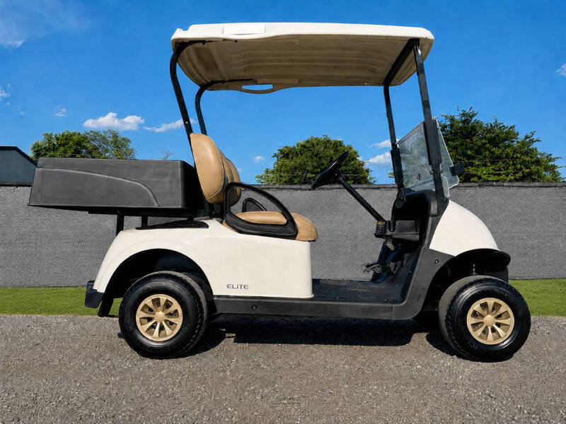 2023 E-Z-GO RXV ELiTE