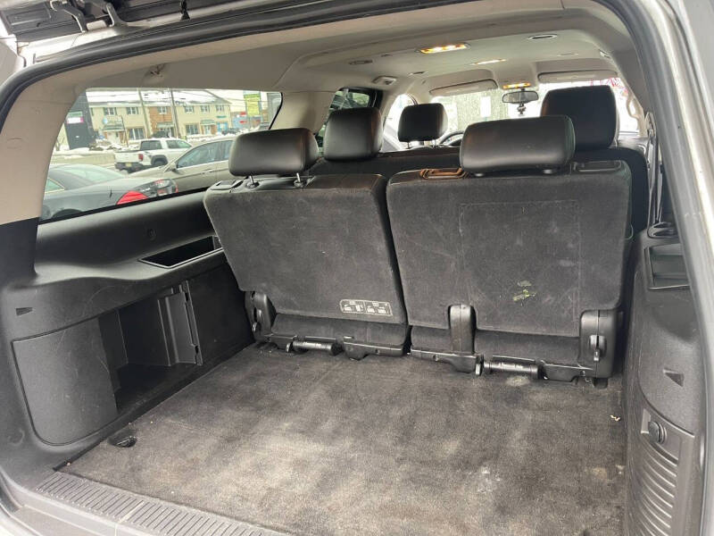2011 Chevrolet Suburban LT