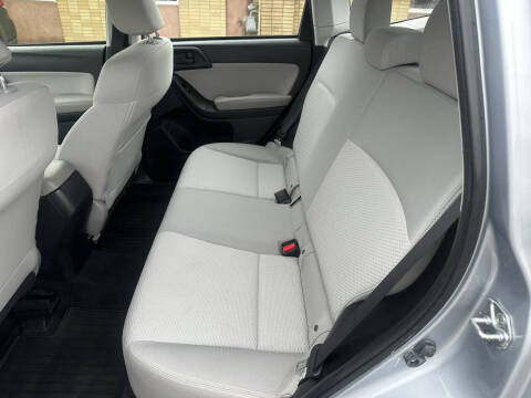 2016 Subaru Forester 2.5i