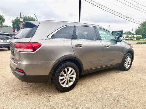 2017 Kia Sorento LX