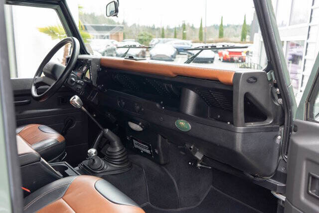 1990 Land Rover Defender
