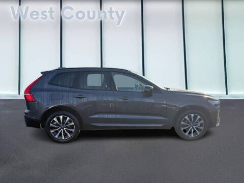 2025 Volvo XC60 B5 Plus Dark Theme