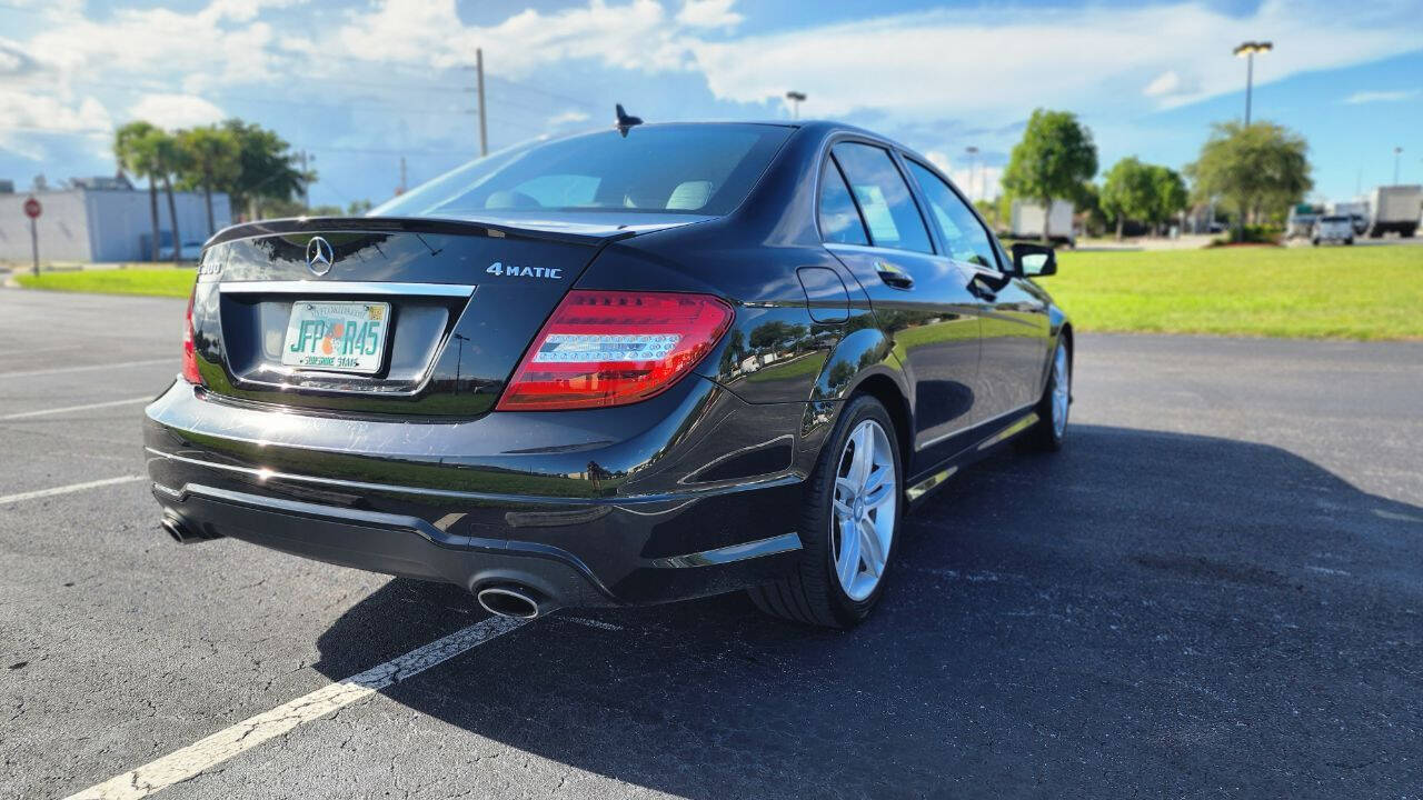 2014 Mercedes-Benz C-Class  - $13,900