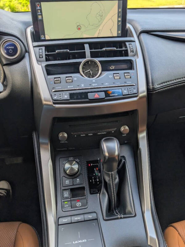 2019 Lexus NX 300h