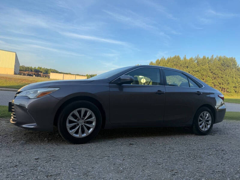 2016 Toyota Camry LE
