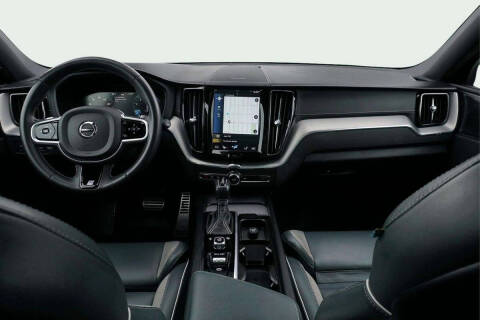 2020 Volvo XC60 T5 R-Design