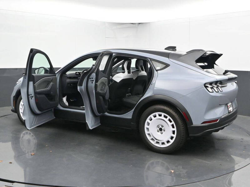 2025 Ford Mustang Mach-E GT