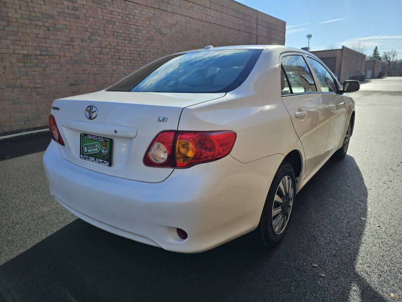 2009 Toyota Corolla LE photo 6