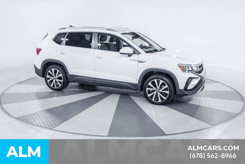 2024 Volkswagen Taos SE