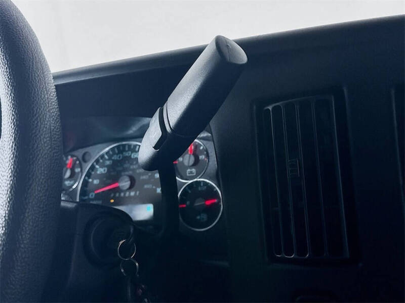 2023 Chevrolet Express LS 3500