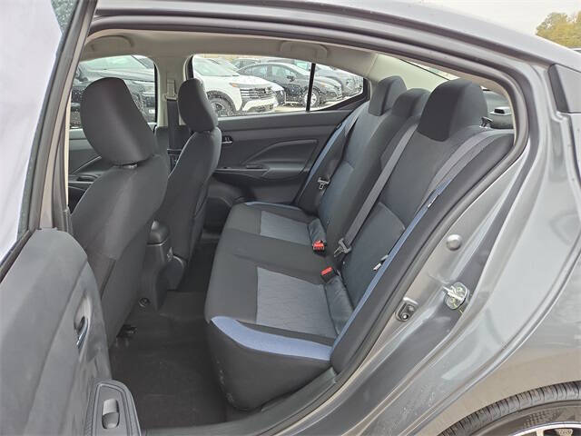 2025 Nissan Versa SV