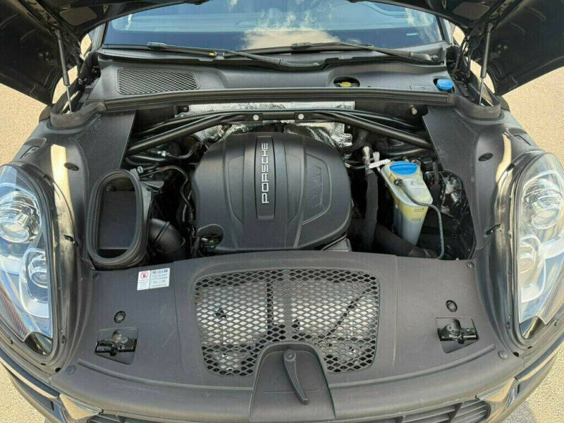 2017 Porsche Macan