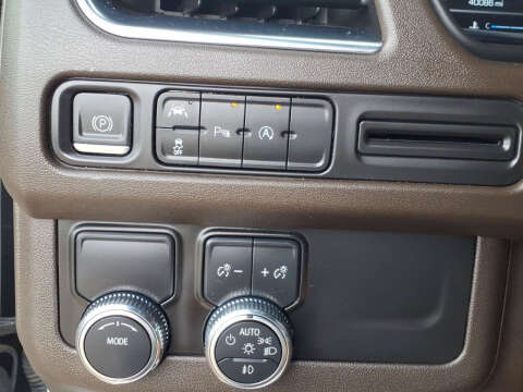 2023 GMC Yukon XL SLT